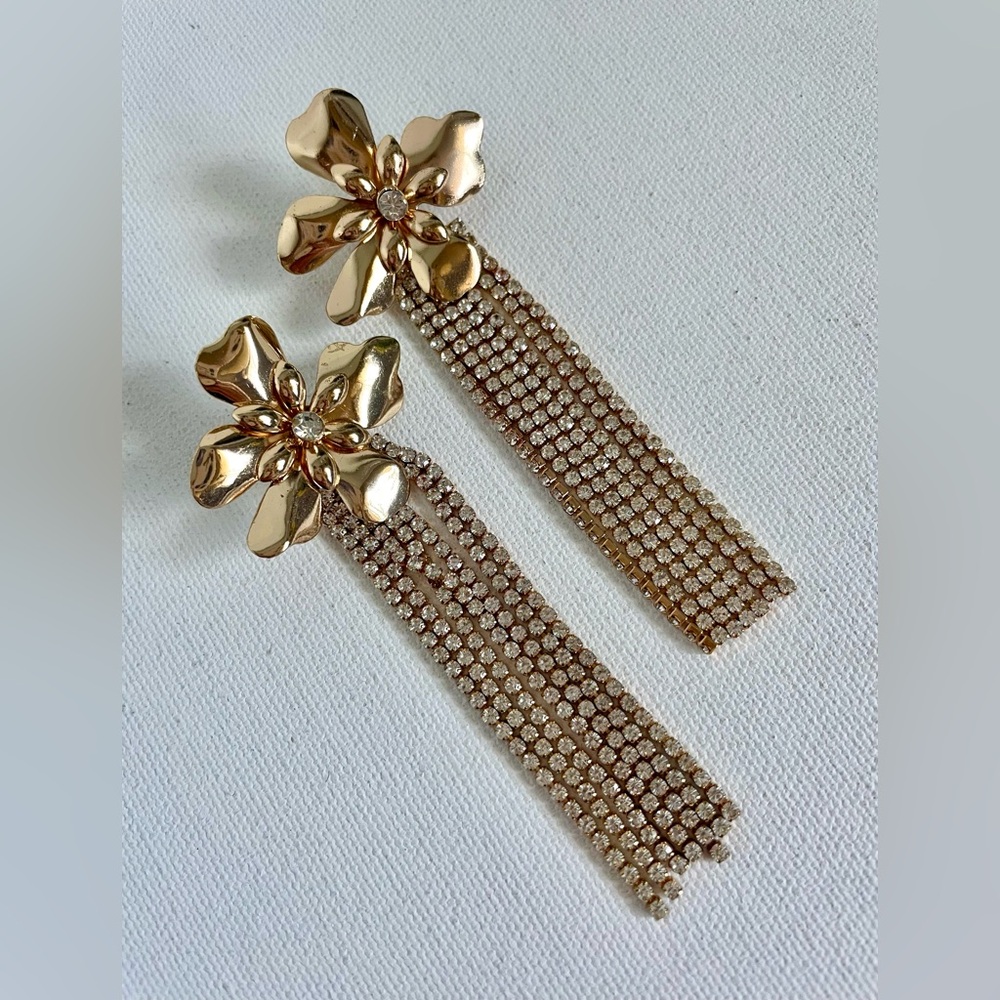 Gold flower with crystals cascade earrings